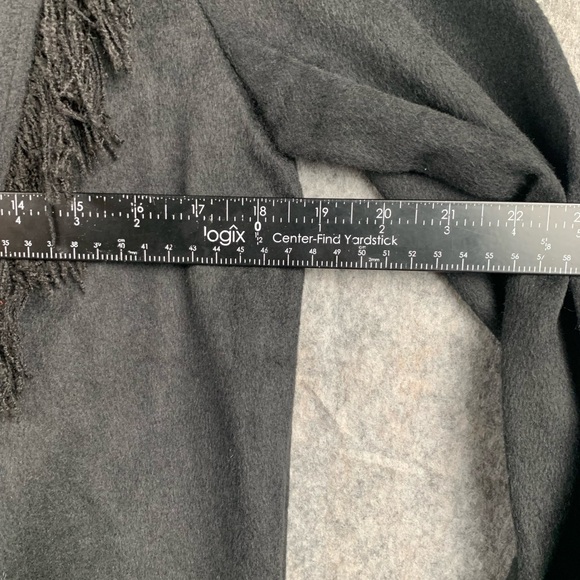 BB Dakota by Steve Madden Womens Size Small Fringe Off Coat in Black NWT - Picture 4 of 6